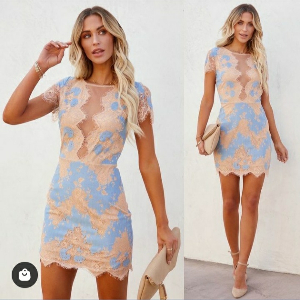 Vici light blue and tan dress with lace detailing